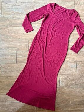 Women’s Long Sleeve Scoop Neck Maxi Dress